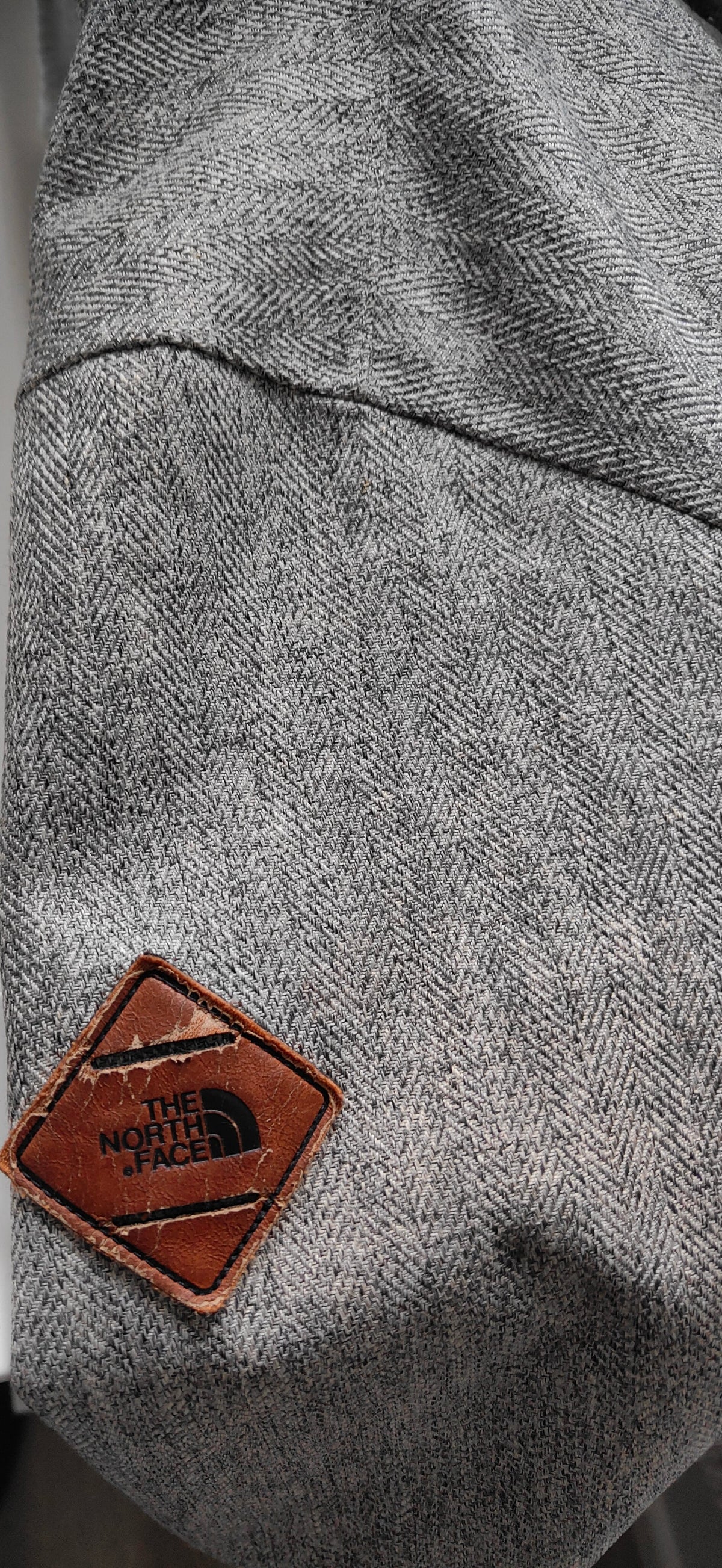 The North Face Shell Jacket — Men's M