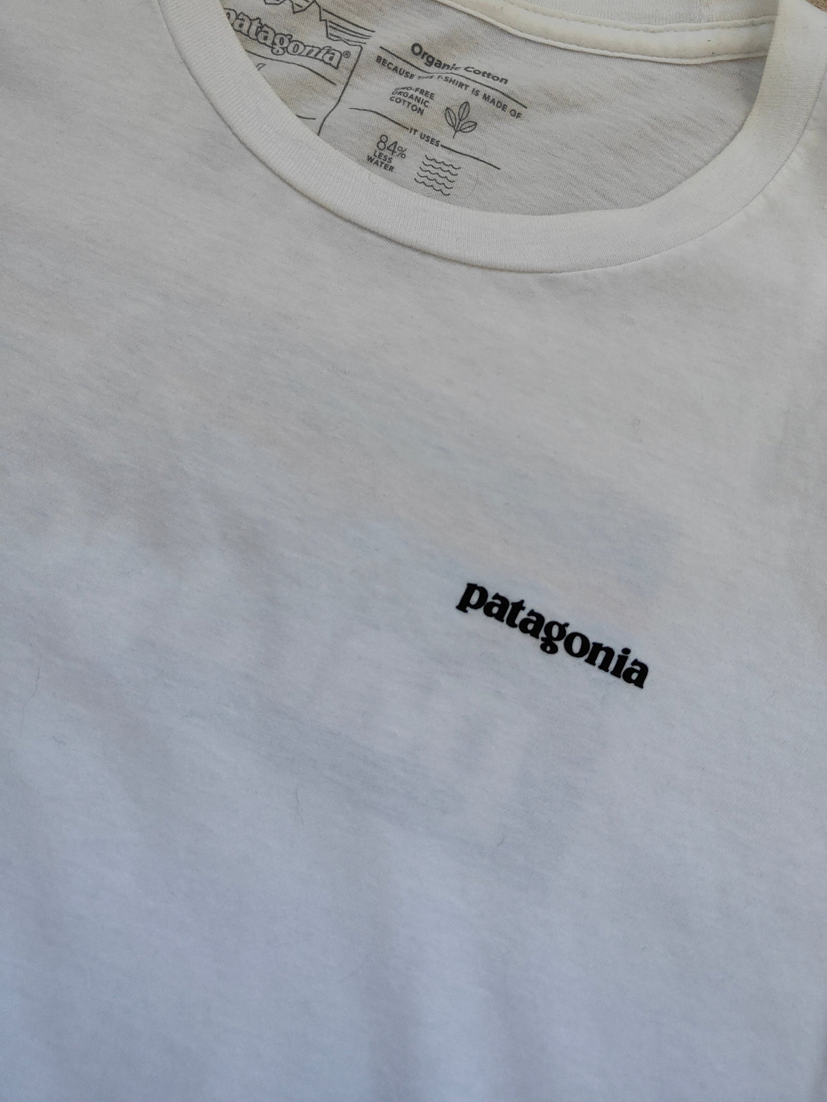 Patagonia P-6 Logo Organic Cotton T-Shirt size women's L