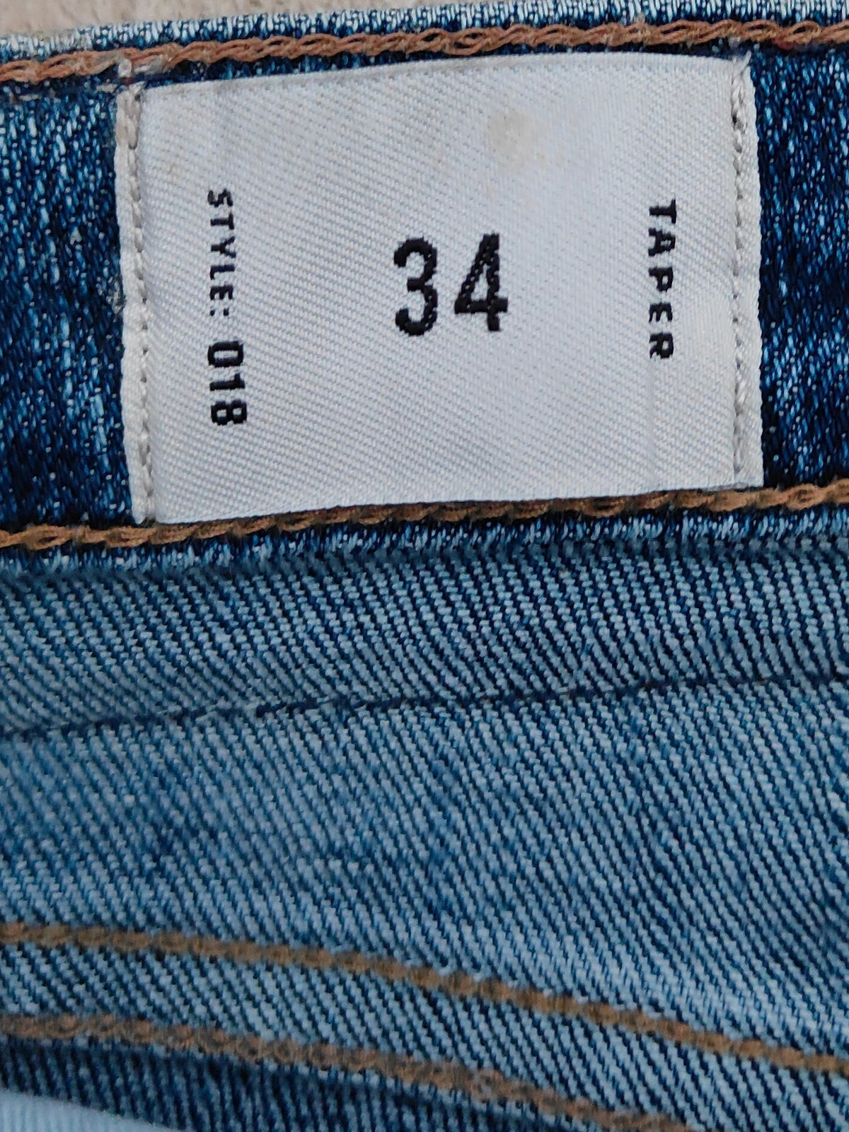Barkers Style 018 Taper Jeans – Size 34