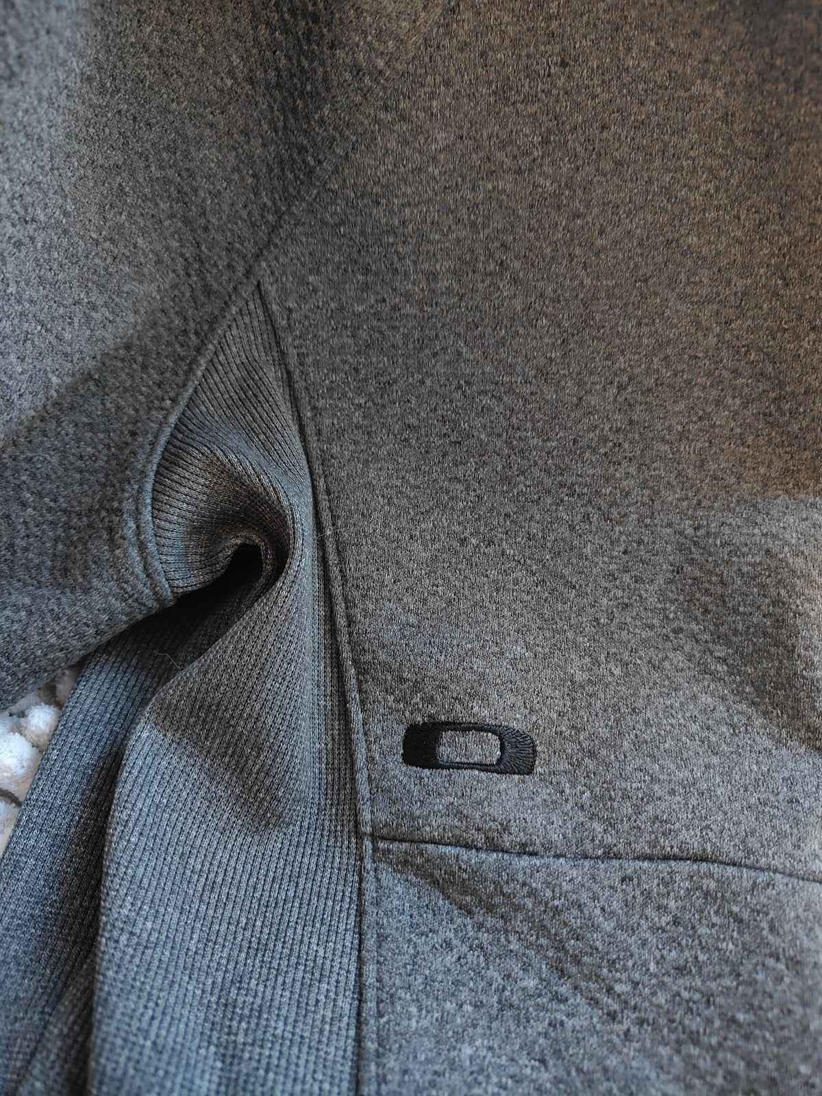 Oakley Slim Fit Technical Hoodie Jacket — Men's L — Grey