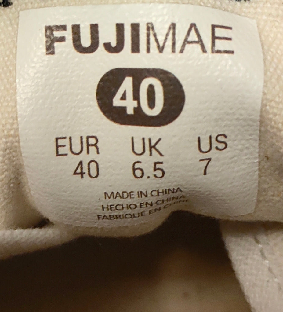 Fujimae Canvas Sneakers — White / Gum | Near New